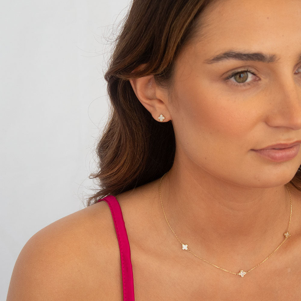 9ct Gold Mother of Pearl Petal Necklace