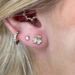 Load image into Gallery viewer, 9ct Gold Mother of Pearl Shamrock Stud Earrings
