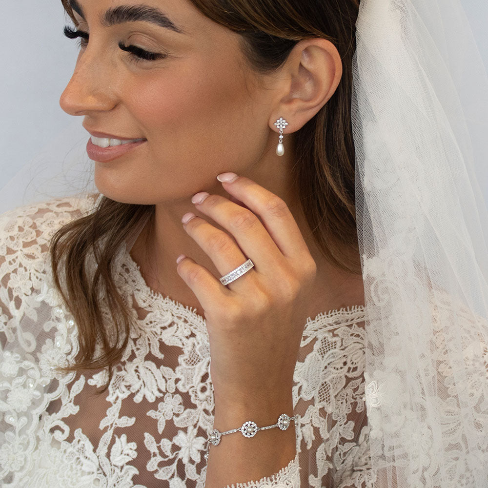 Silver Pearl Round Cluster CZ Linked Bracelet