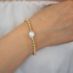 Load image into Gallery viewer, Gold Plated Isla Large Pearl Beaded Bracelet
