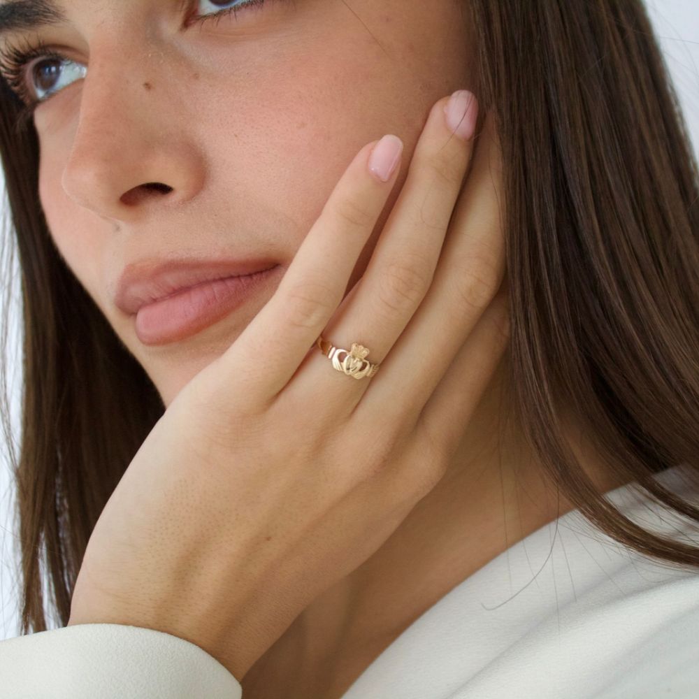 9ct Gold Thin Claddagh Ring