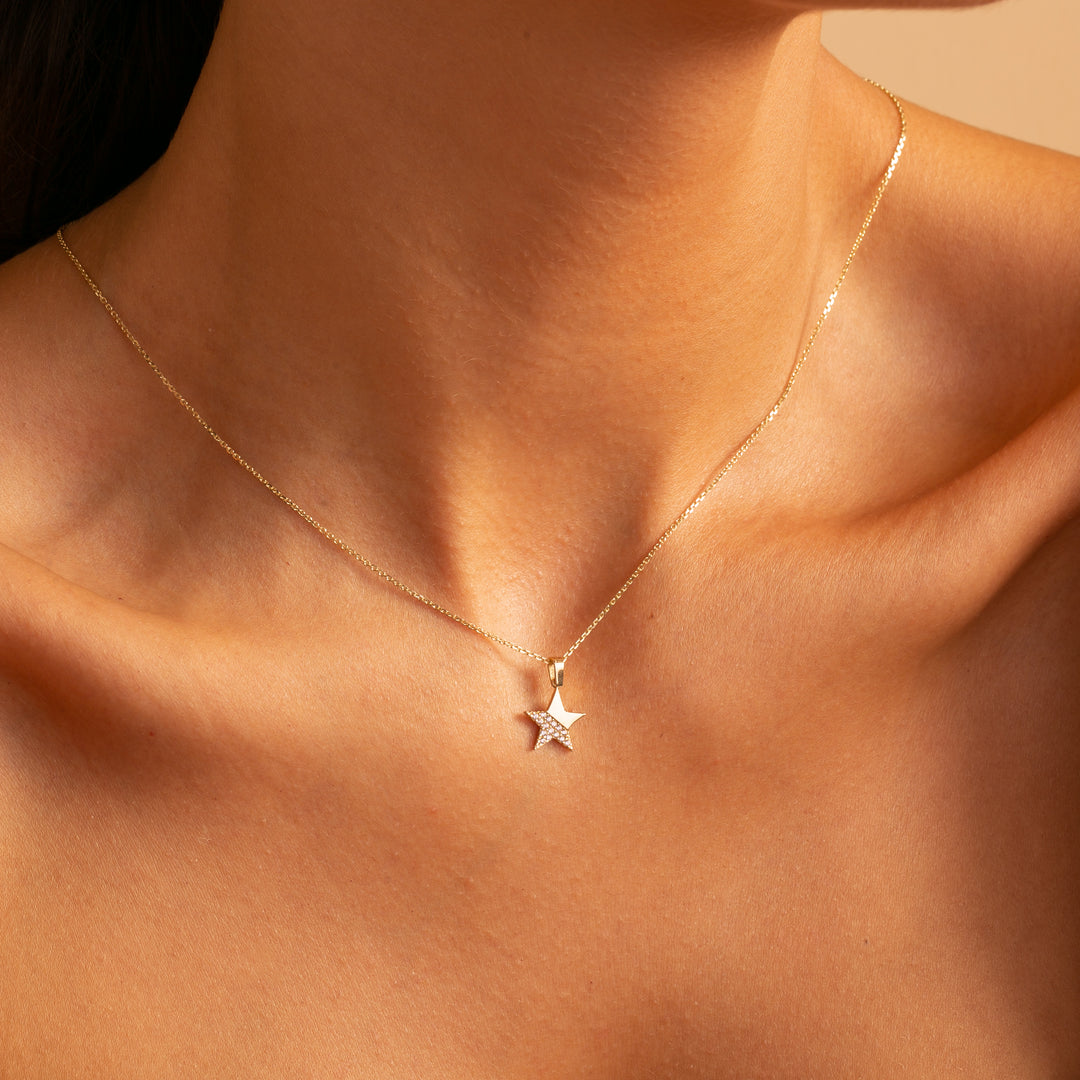 9ct Gold Sparkly Star Necklace