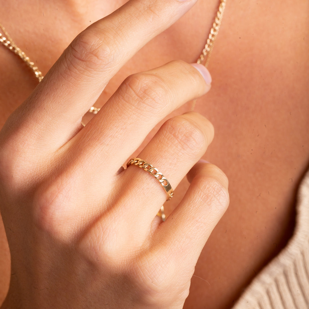 9ct Gold Curb Chain Ring